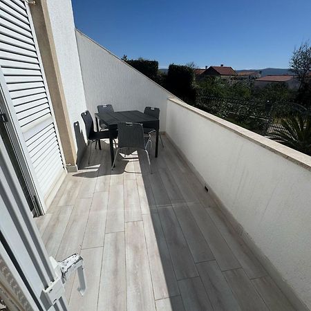 Apartman Kartec Krk Town Eksteriør bilde
