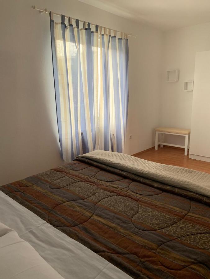 Apartman Kartec Krk Town Eksteriør bilde